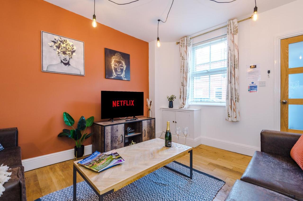 Pristine 2-Bed House In Chester By 53 Degrees Property, Ideal For Families & Small Groups, Great Location - Sleeps 6 Hough Green Εξωτερικό φωτογραφία