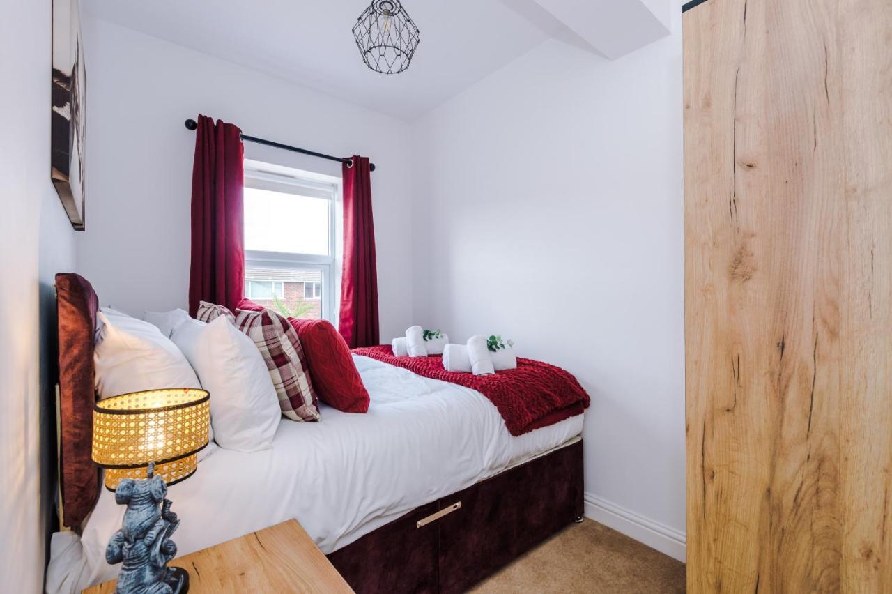 Pristine 2-Bed House In Chester By 53 Degrees Property, Ideal For Families & Small Groups, Great Location - Sleeps 6 Hough Green Εξωτερικό φωτογραφία
